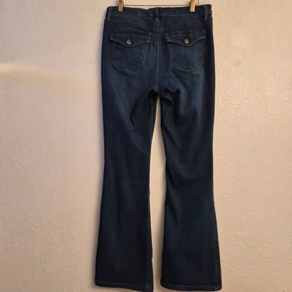 Gloria Vanderbilt All Around Slimming Effect Bootcut Stretch Jeans: Comfy Flatte - Picture 4 of 5